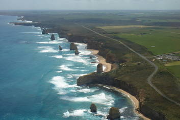 Gray Line Great Ocean Road Day Tour with Lunch